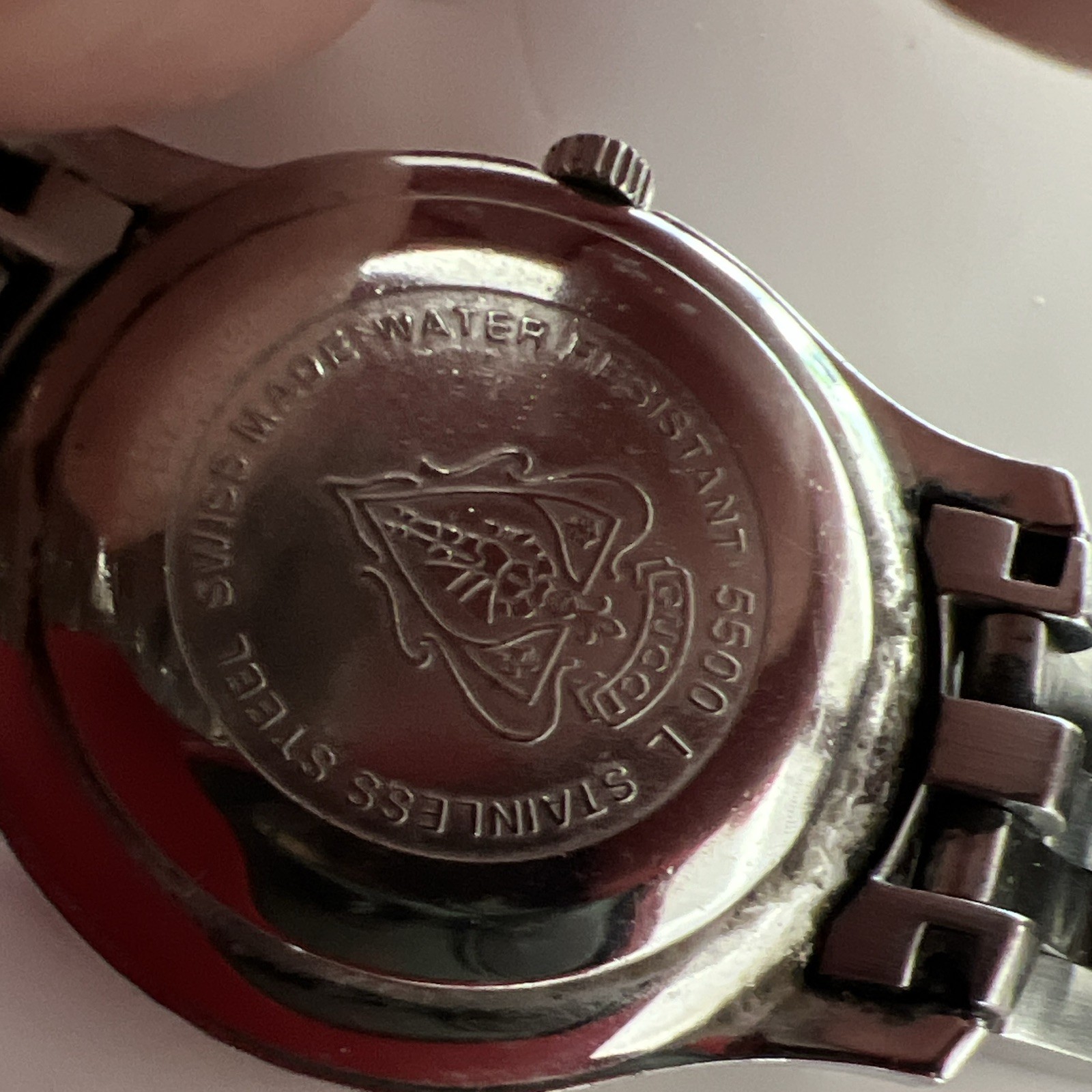 Gucci 5500L Quartz Silver Bracelet Watch Silver Roman Dial Date 22mm