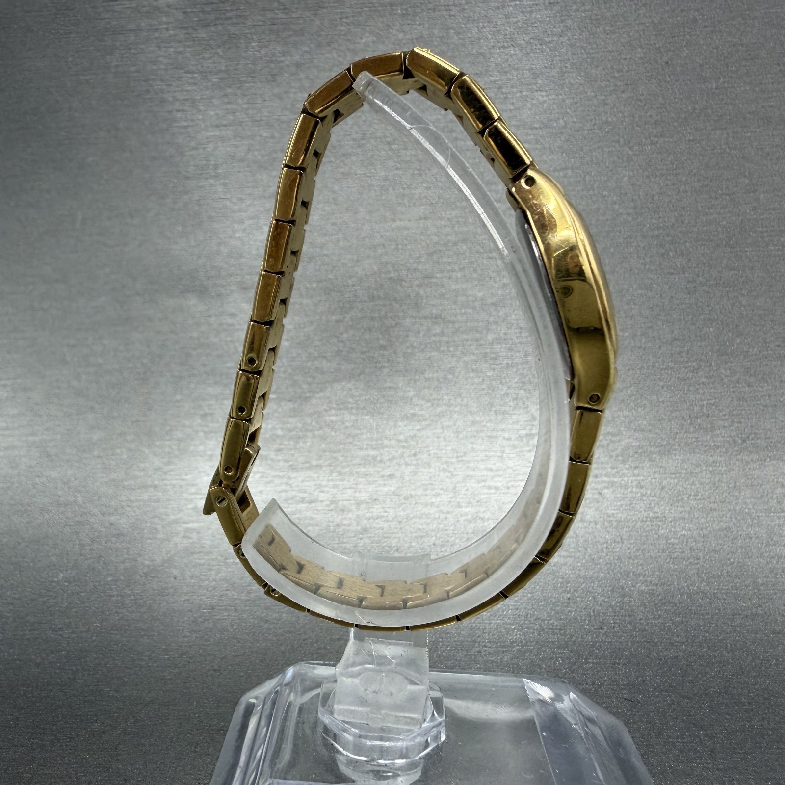Elgin Watch Women 17mm MOP Dial Gold Tone Oval EG154 New Battery