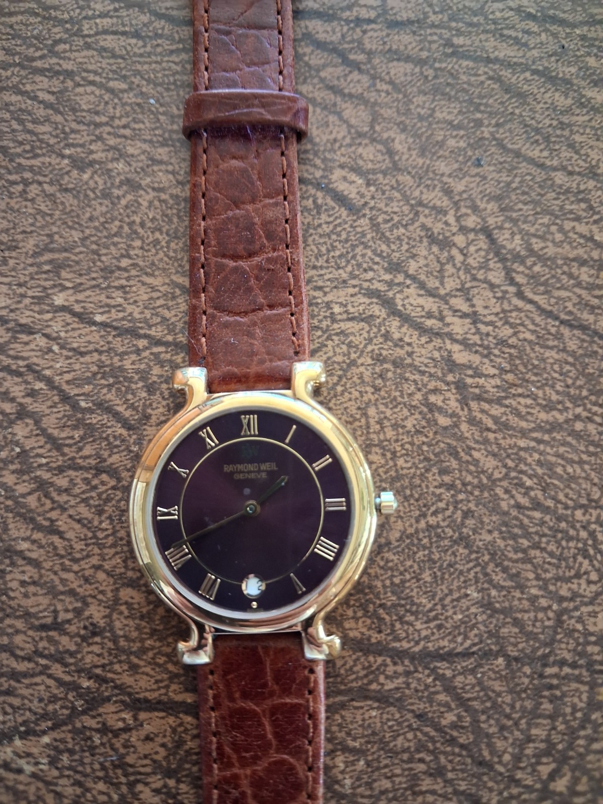 mens watches for sale. Raymond Weil Geneve 18K K Gold water resistance 10 Meters