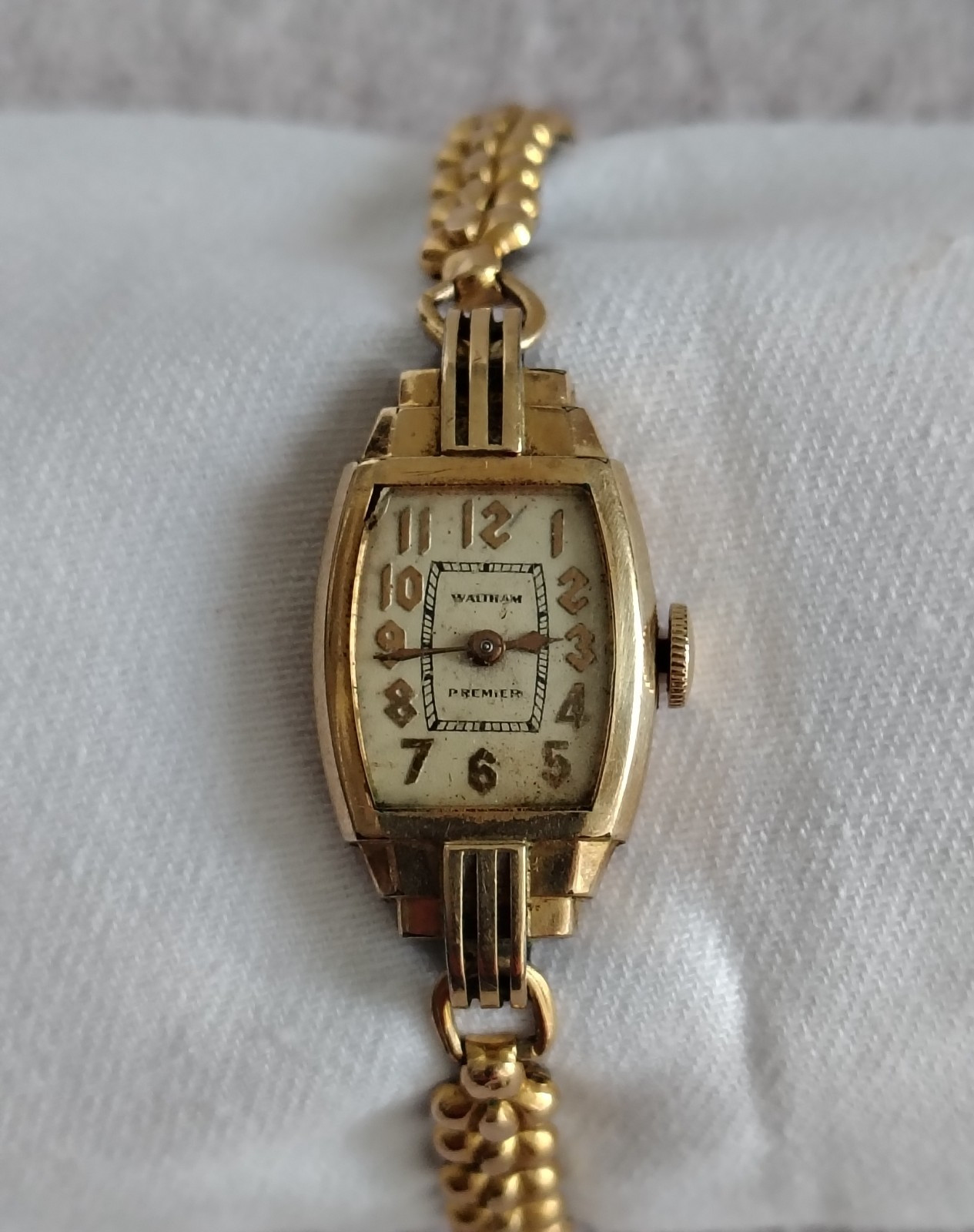 Vintage Waltham Premier Ladies Watch 10K Gold Filled Tank Case & Bracelet Runs
