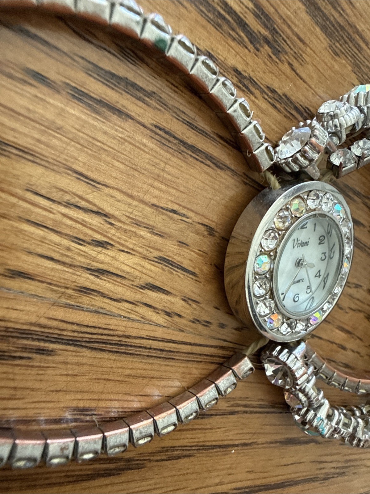 Vivani Silver Tone Rhinestone Gem Stretch Band Bracelet Watch -Needs New Battery