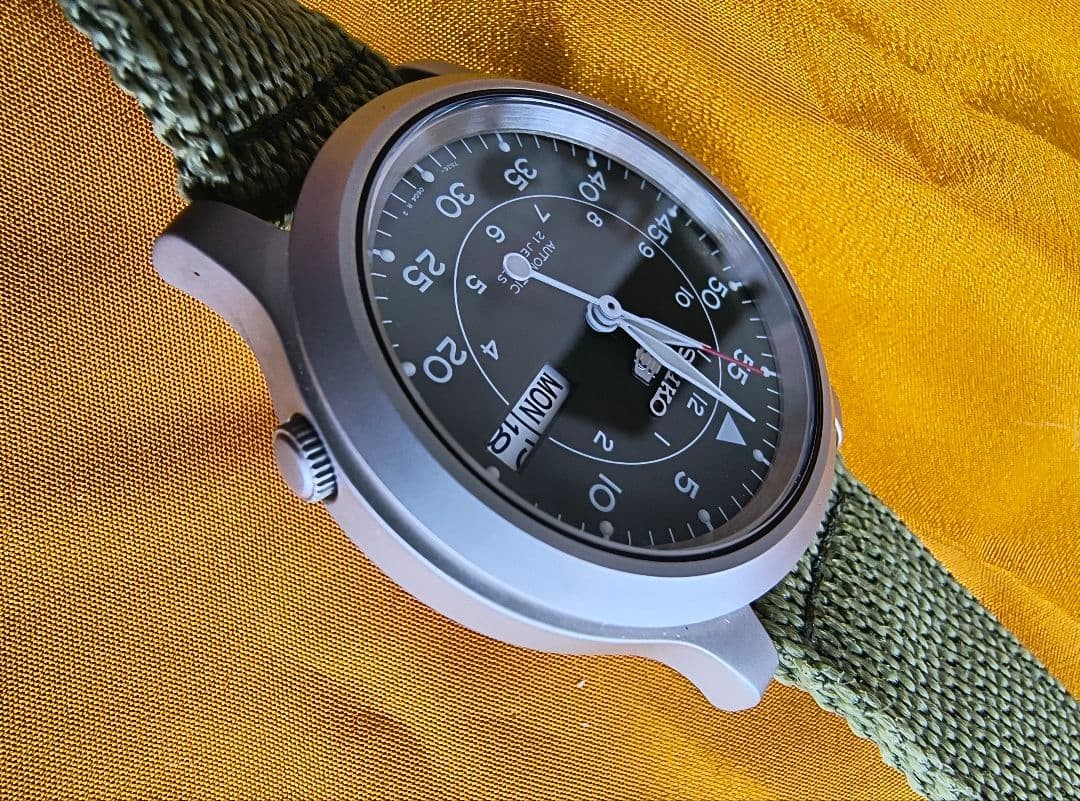 Excellent Condition Seiko 5 SNK805K2 Discontinued Rare Overseas Model