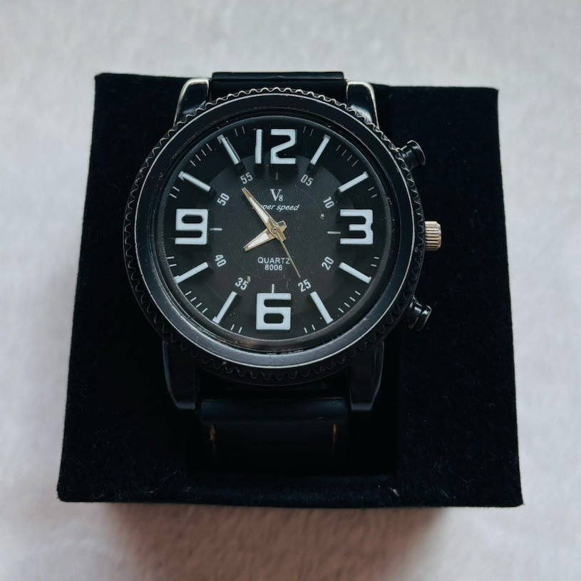 V6 Super Speed Black Stainless Steel Quartz Analog Wristwatch 50m Rubber Band