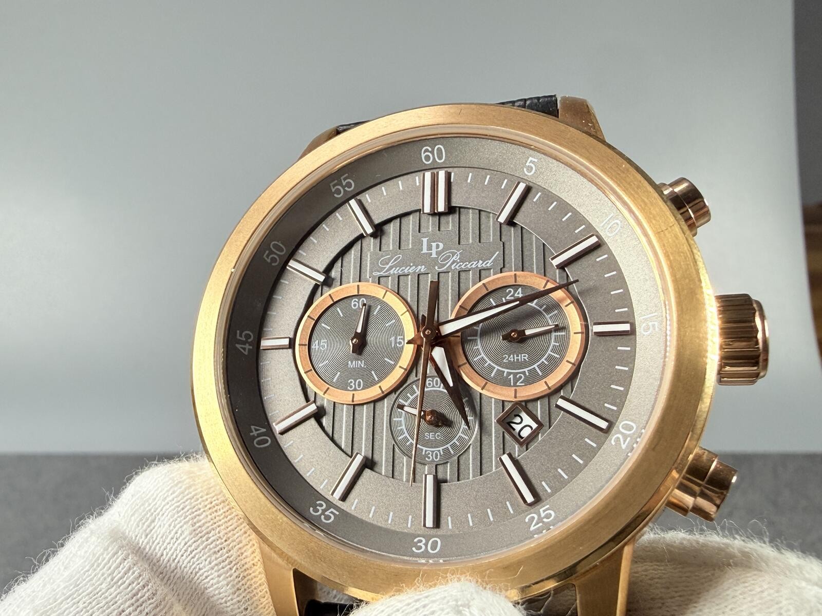 Lucien Piccard Chronograph 42mm Rose Gold Gray Dial Full Kit Quartz