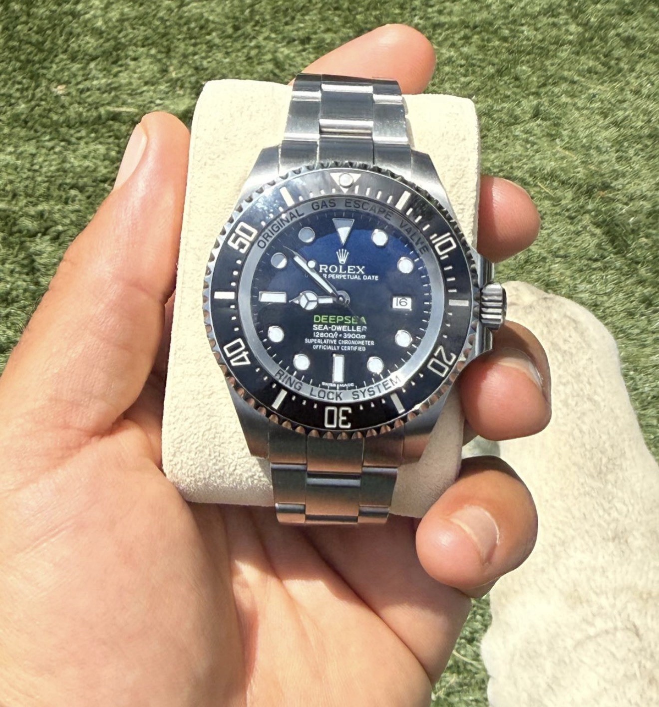 2018 Rolex Sea-Dweller 116660 Oyster Bracelet Black Bezel Box Papers