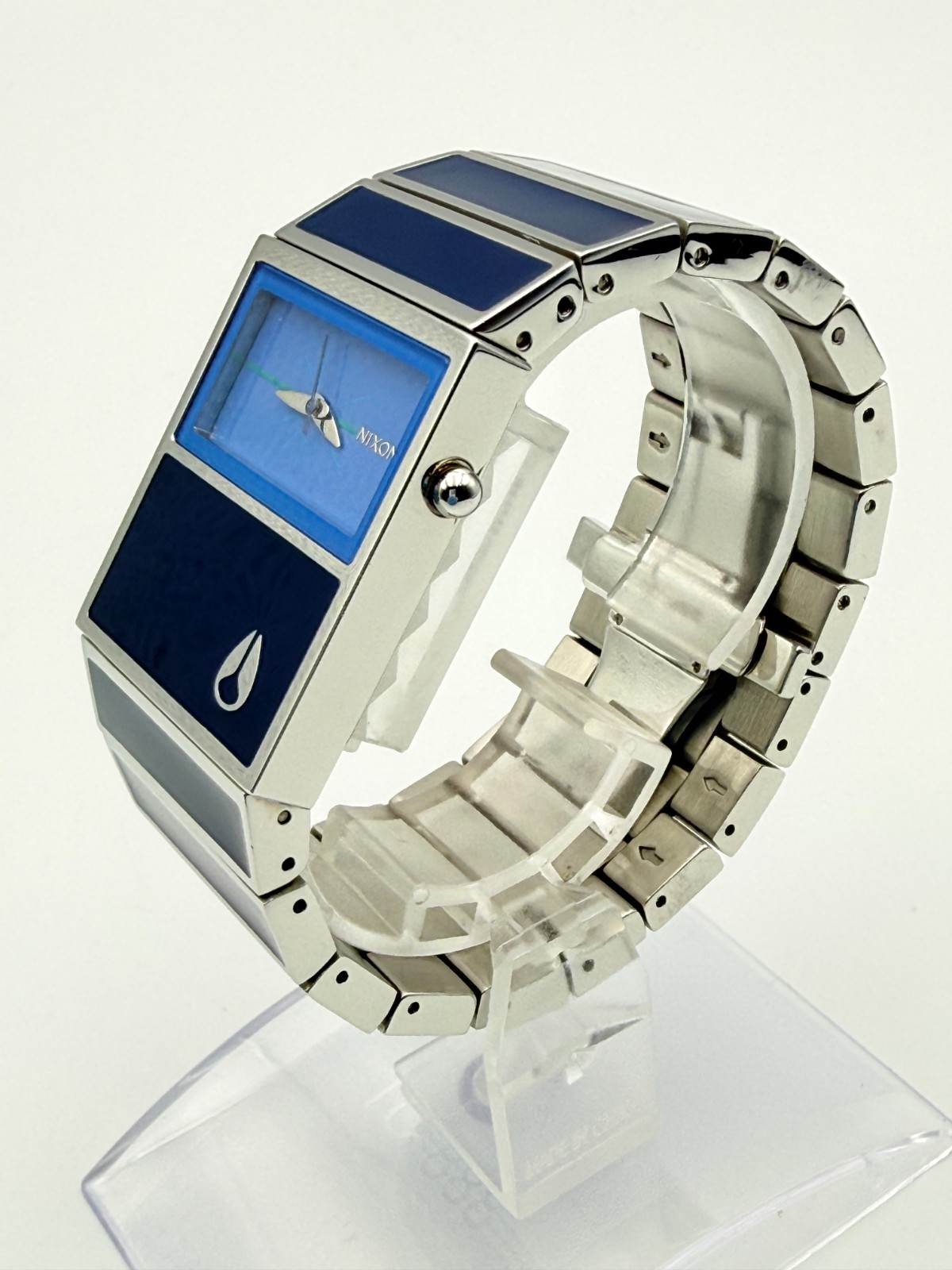 Nixon The Chalet Blue Color Quartz Watch Wrist 15.5cm (6.1in) – Rank B
