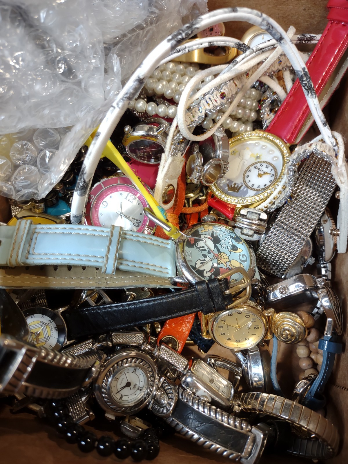 3Lb Watch Lot Assorted Variety Lot Many Are Currently Working DWL2