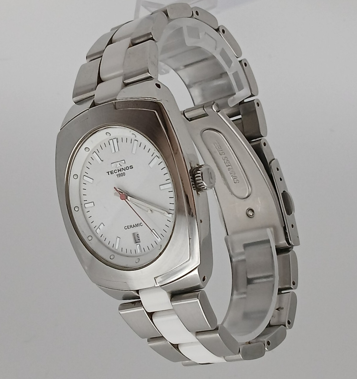 TECHNOS T2592 Ceramic & Stainless Steel Quartz White Dial Men’s Watch 10ATM