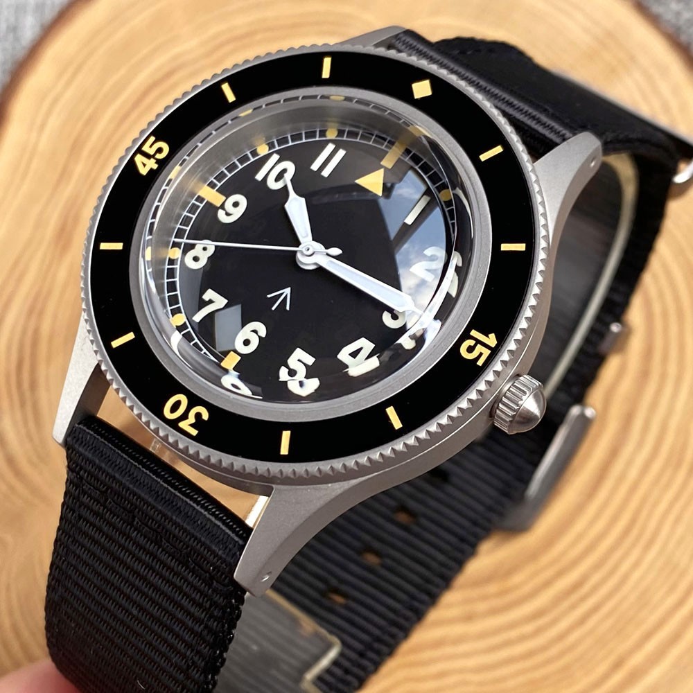 Miyota 8215 40mm Automatic 200M Dive Men Watch Domed Sapphire Luminous Montres