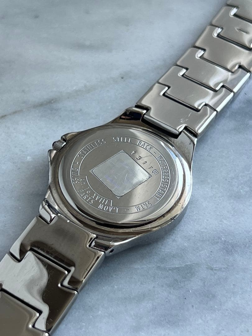 GIVENCHY AH16XVIII QZ Wristwatch Timepiece Vintage Mint