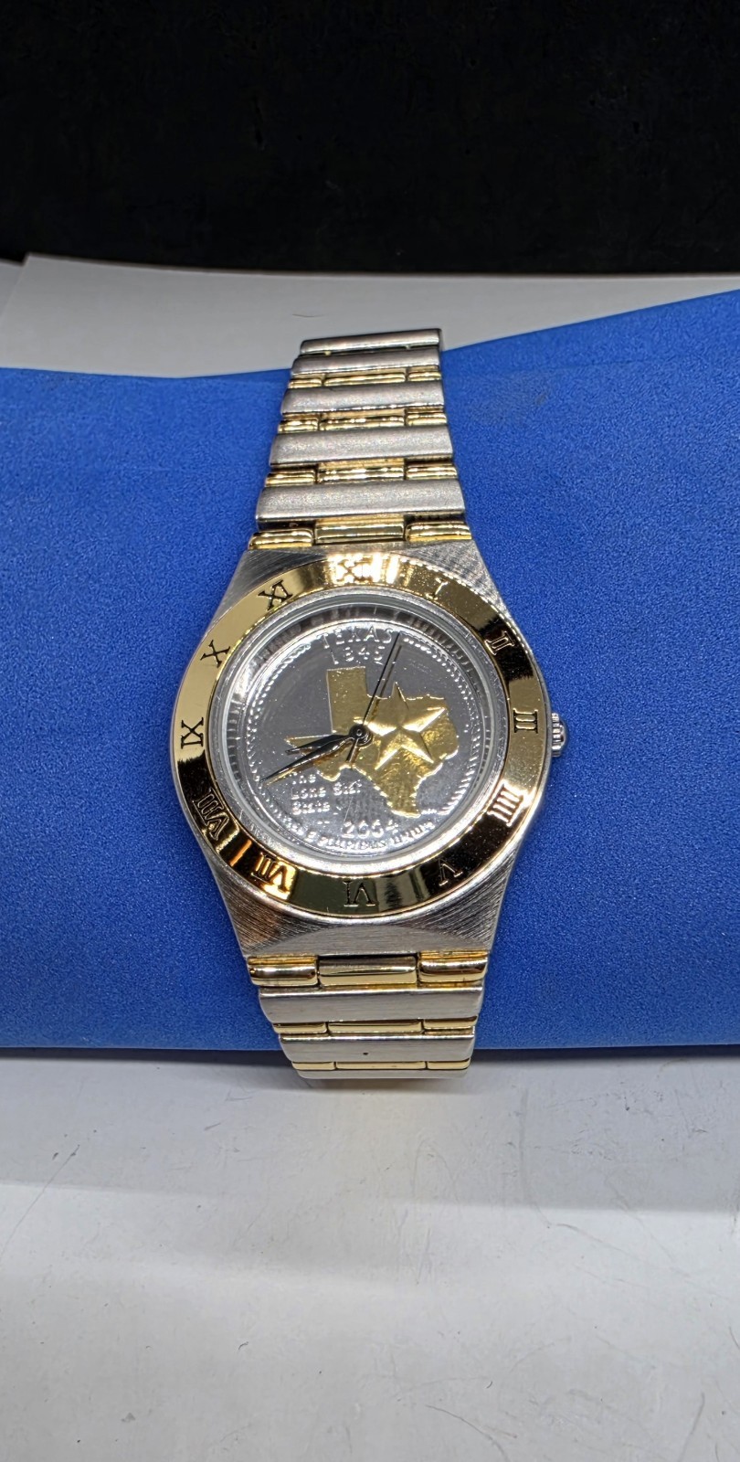 Two Tone Gold Silver Plated 2004 Texas 1845 Quarter Men’s Watch