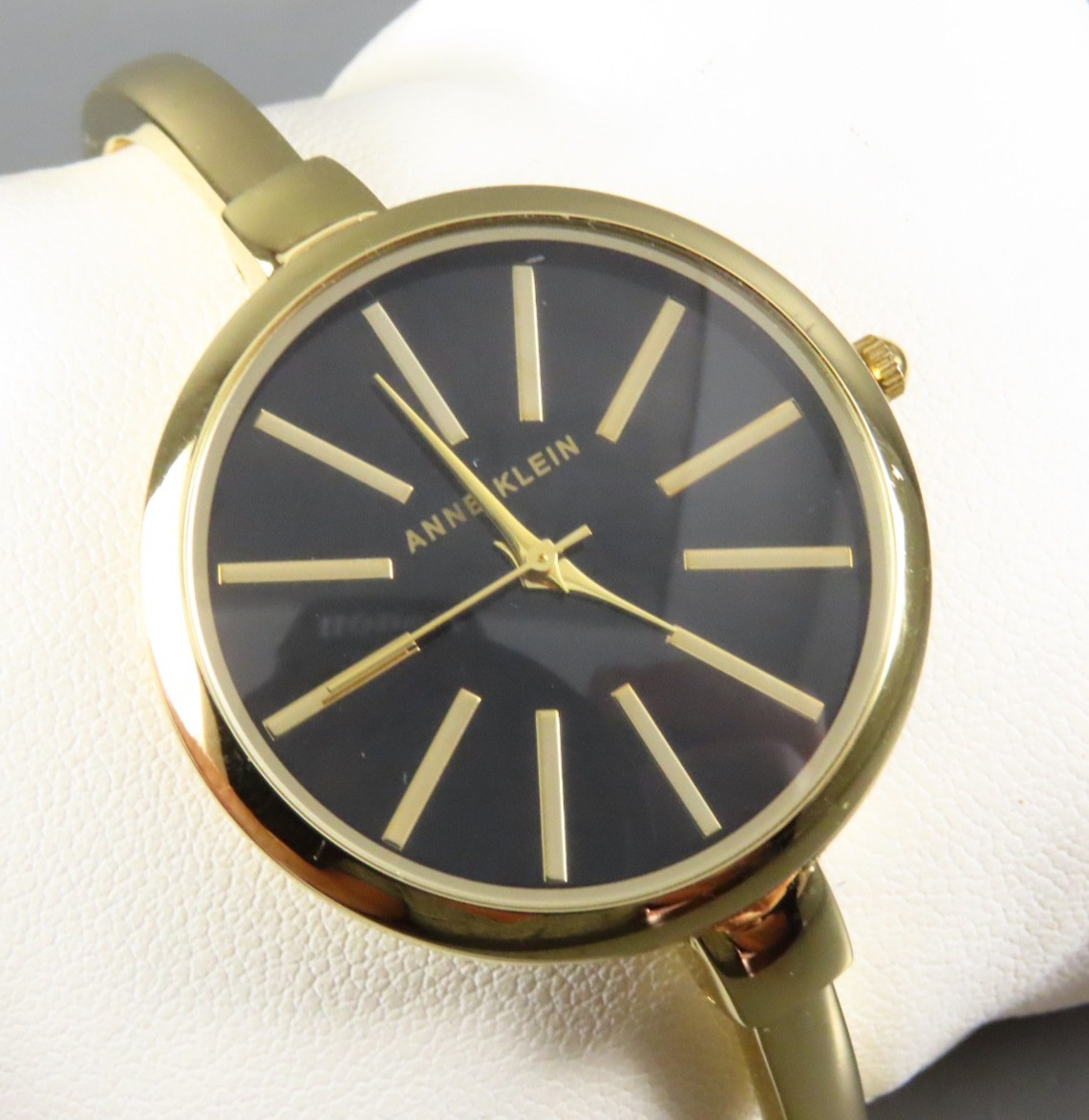 AK ANNE KLEIN Polished Gold Bangle Wrist Watch BLACK DIAL MINIMALIST Modernist