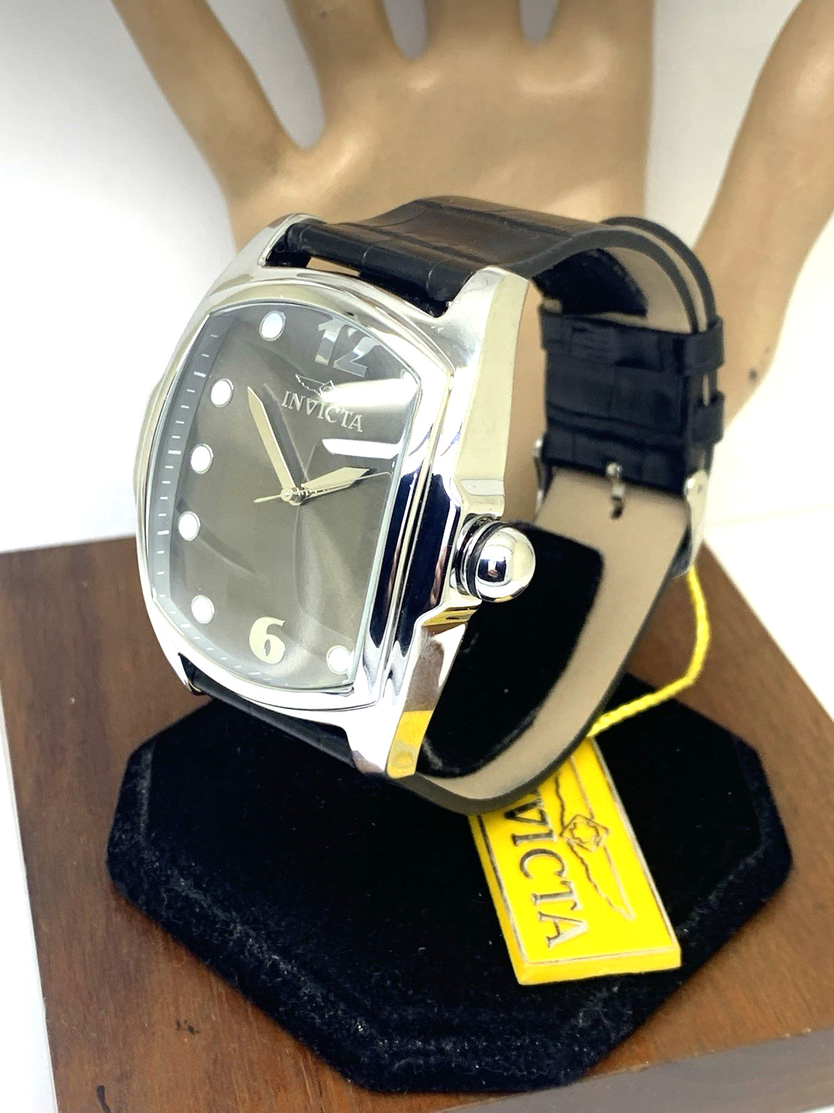 Invicta Men’s Watch 35372 Lupah Special Edition 4 Interchangeable Leather Straps