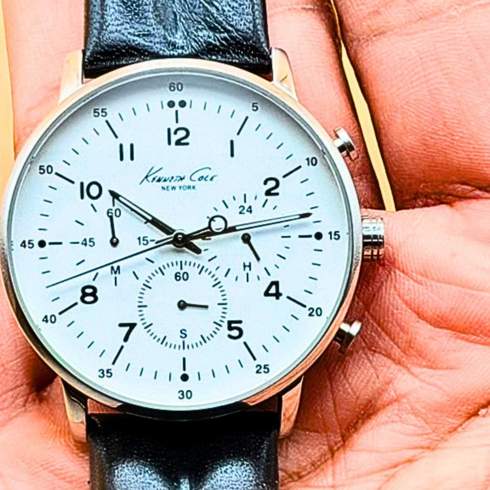 Kenneth Cole New York Men’s Chronograph Watch White Dial – Free Suede Strap