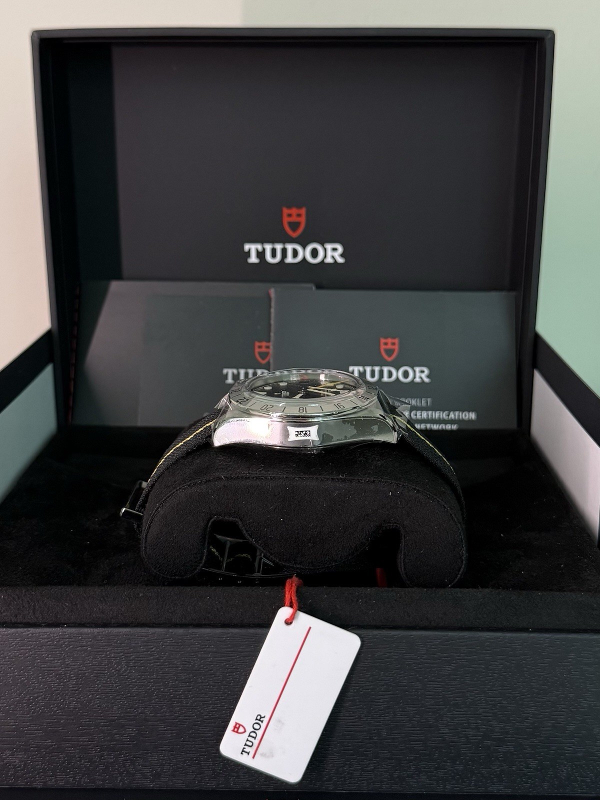 TUDOR Black Bay Pro NEW 06/2026 Complete Set