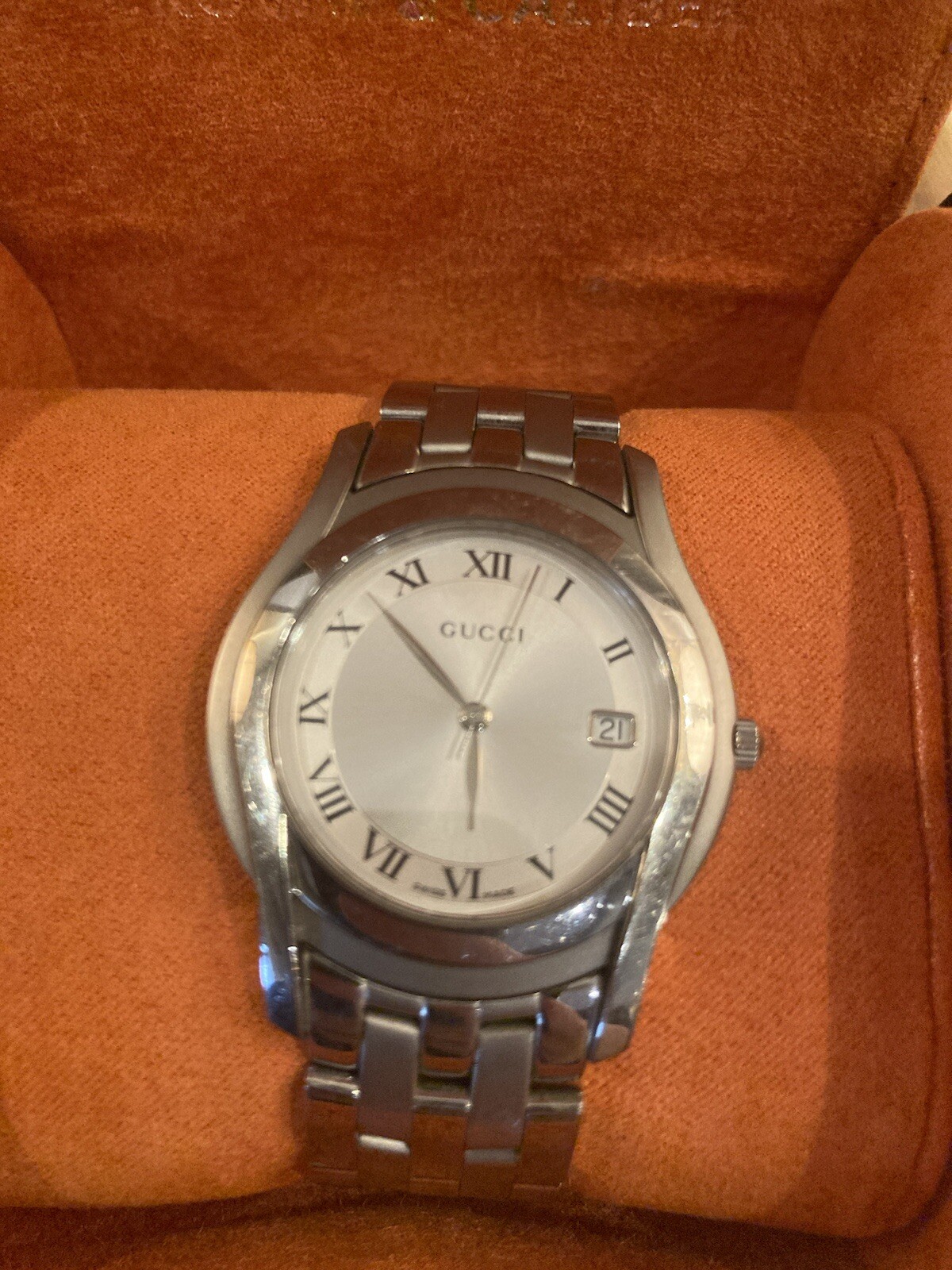 GUCCI 5500M Quartz Watch White Dial Analog Stainless Steel 6 Inch Wrist