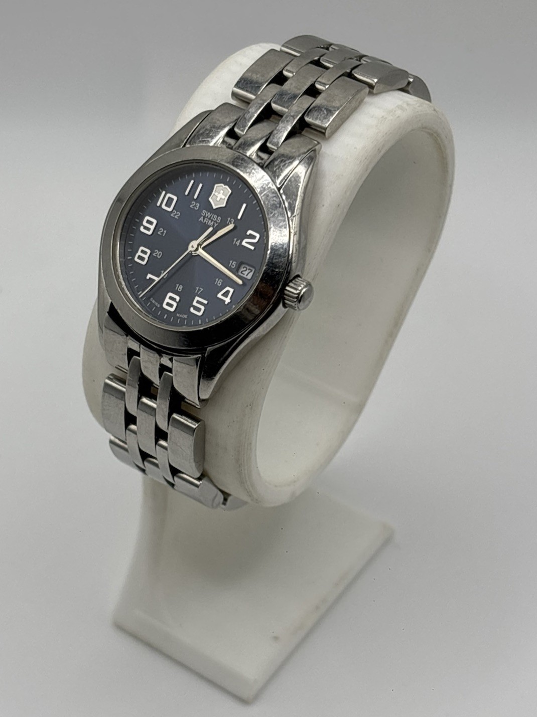Victorinox Swiss Army 24662 Women’s Alliance Blue Dial Silver Bracelet, 27mm