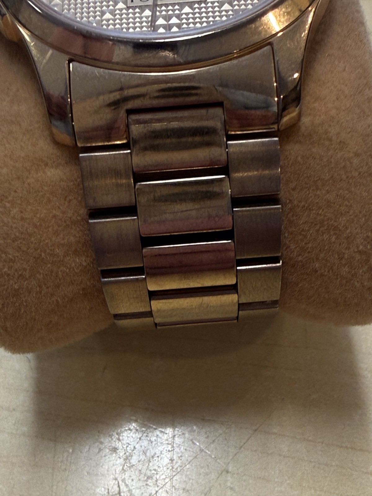 Gucci 126.4 Stainless Steel Watch