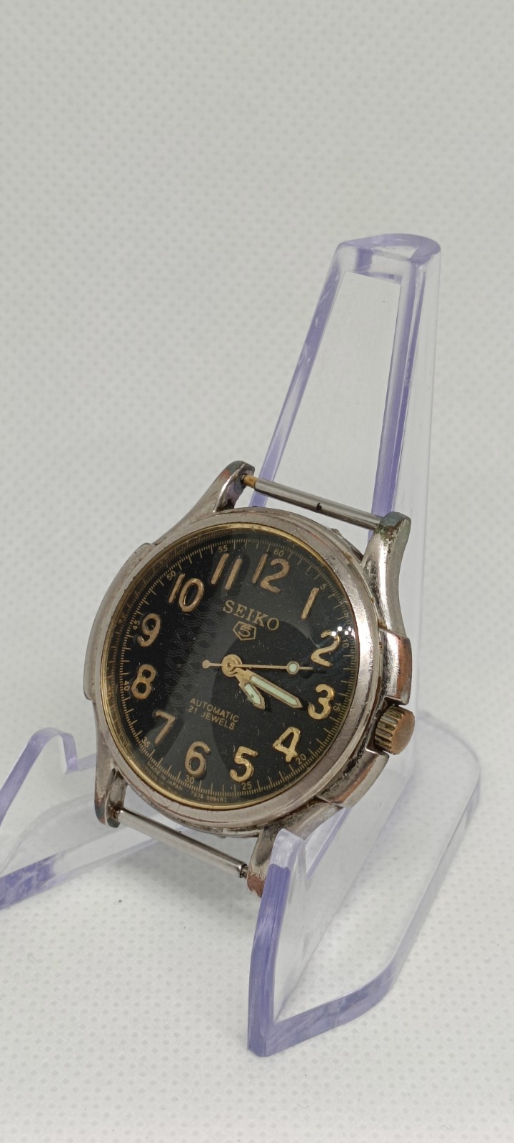TitleSeiko Style Quartz Wristwatch Running Non-Original Modified Watch