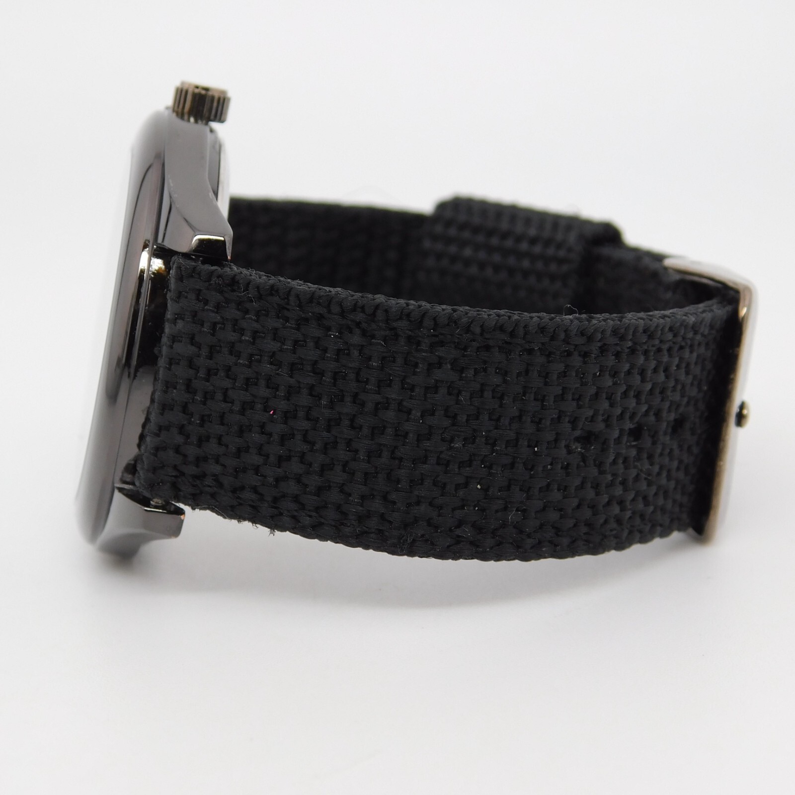 FMD FMDOGE005 Nylon Bnad Quartz Analog Men’s Watch New Battery