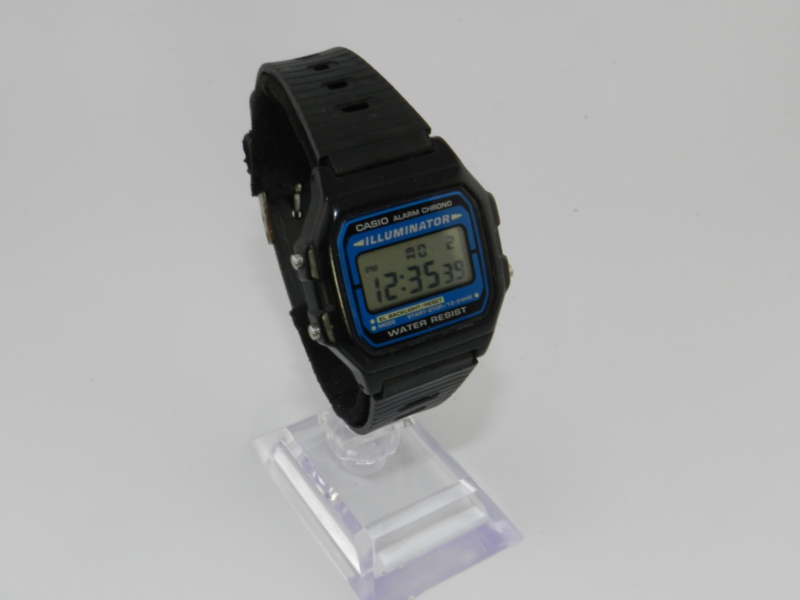 Casio Mens Watch 35mm Digital Illuminator Black 3298 F-105 Alarm Chrono