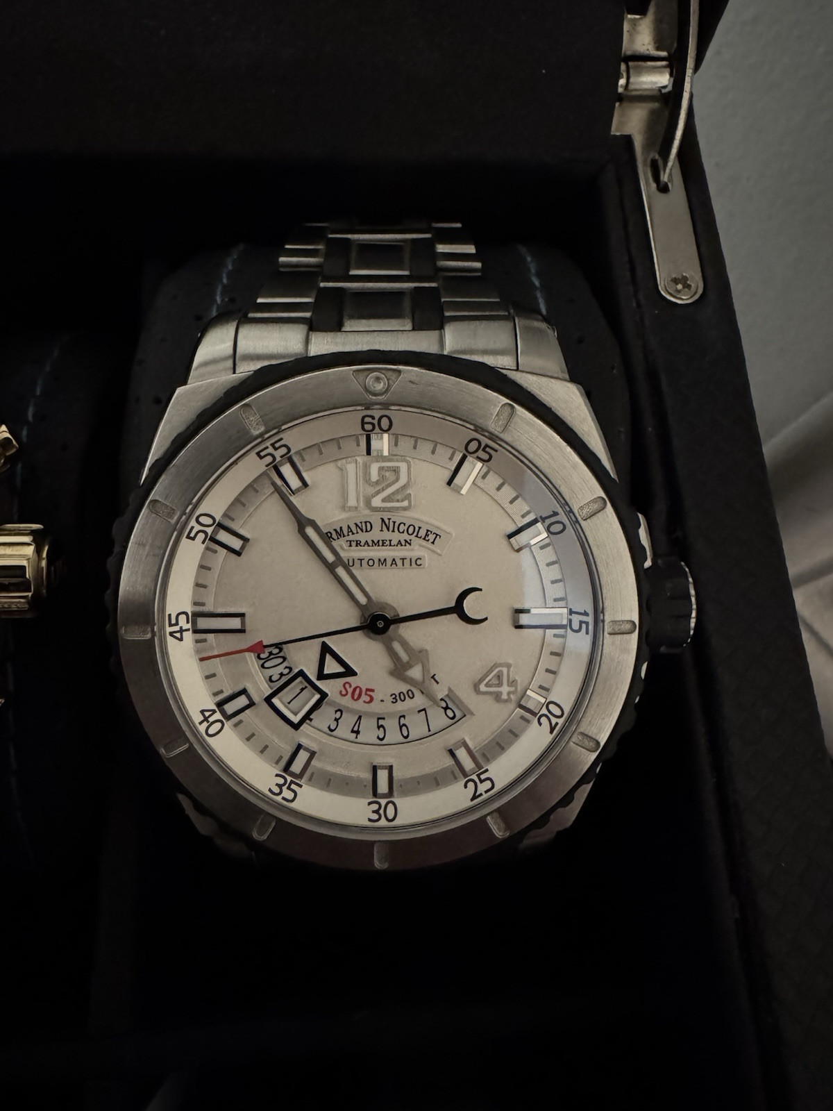 Box & Papers! Armand Nicolet Tramelan Automatic Watch Day Date S05