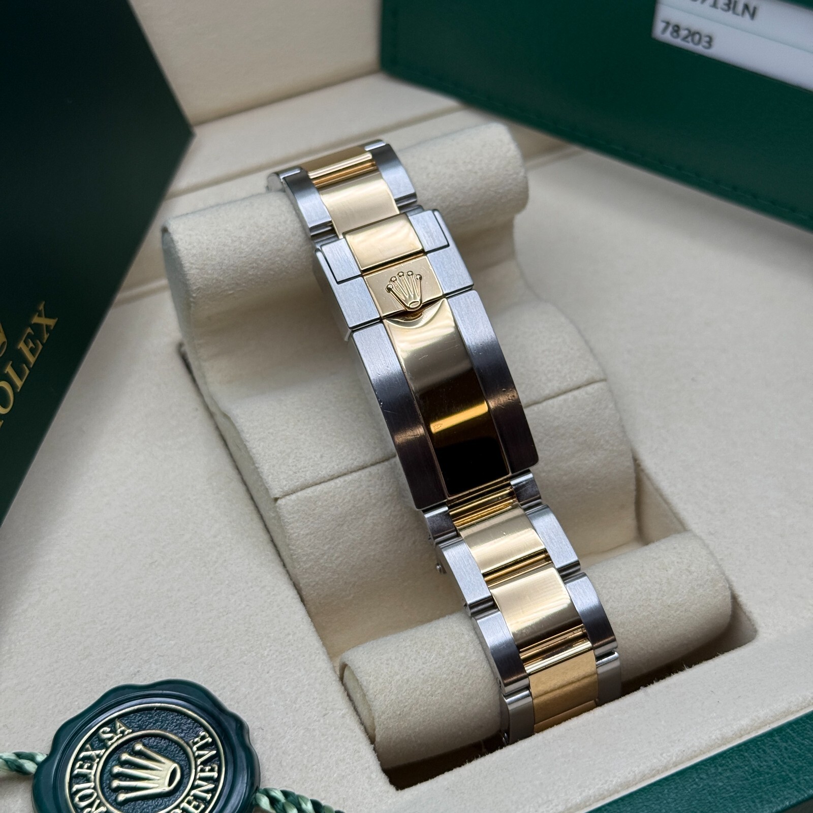 GMT-Master II Two Tone Yellow Gold Ceramic Bezel Black Dial Complete Set 2018
