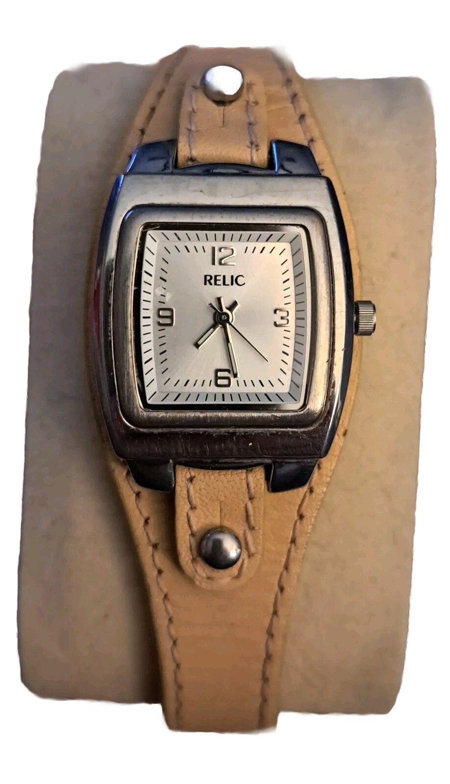 Relic Women’s 8.5″ Silvertone Square Watch Tan Leather Band New Battery