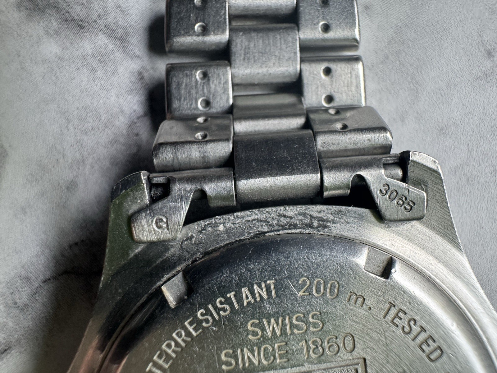 2005 TAG Heuer 2000 Men’s Black Watch – WK1110-0