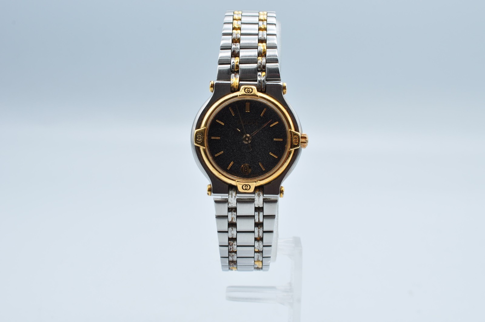 GUCCI 9000L Quartz Analog Date Watch Women Gold Silver two Band color w-10184