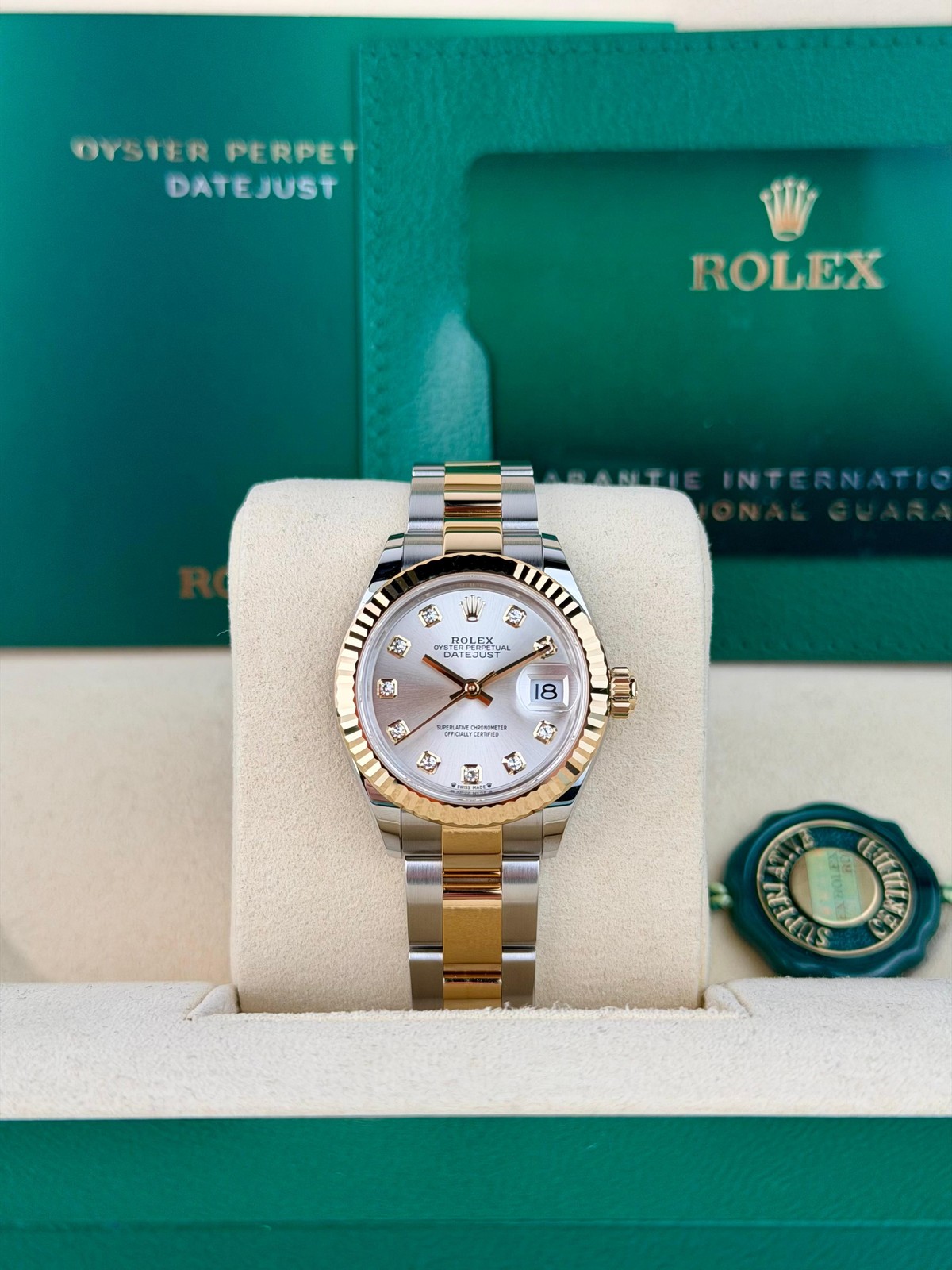 Rolex Datejust 28 Silver Diamond Fluted Oyster 2026 Unworn 279173