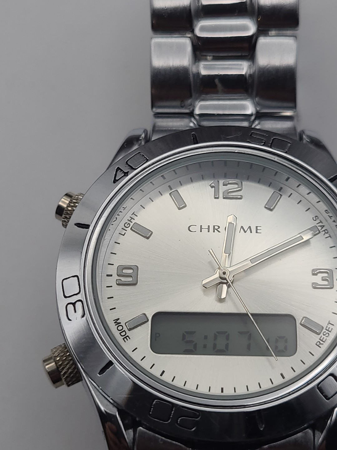 AZZARO CHROME Silver Dial Men’s Watch Silver Tone Stainless Steel Working