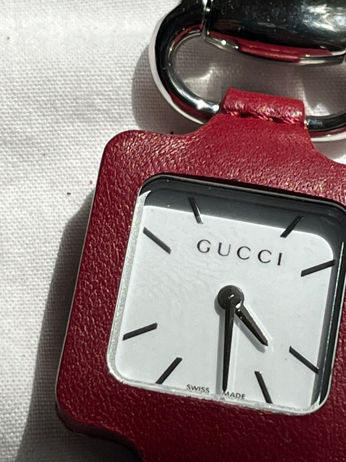 Gucci Burgundy/Red Leather Stainless Steel Quartz Pendant Watch – New Battery