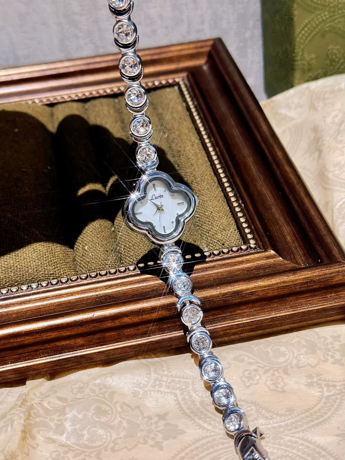 Silver Clover Shape Women’s Bracelet Watch Dainty Elegant Adjustable Wristwatch
