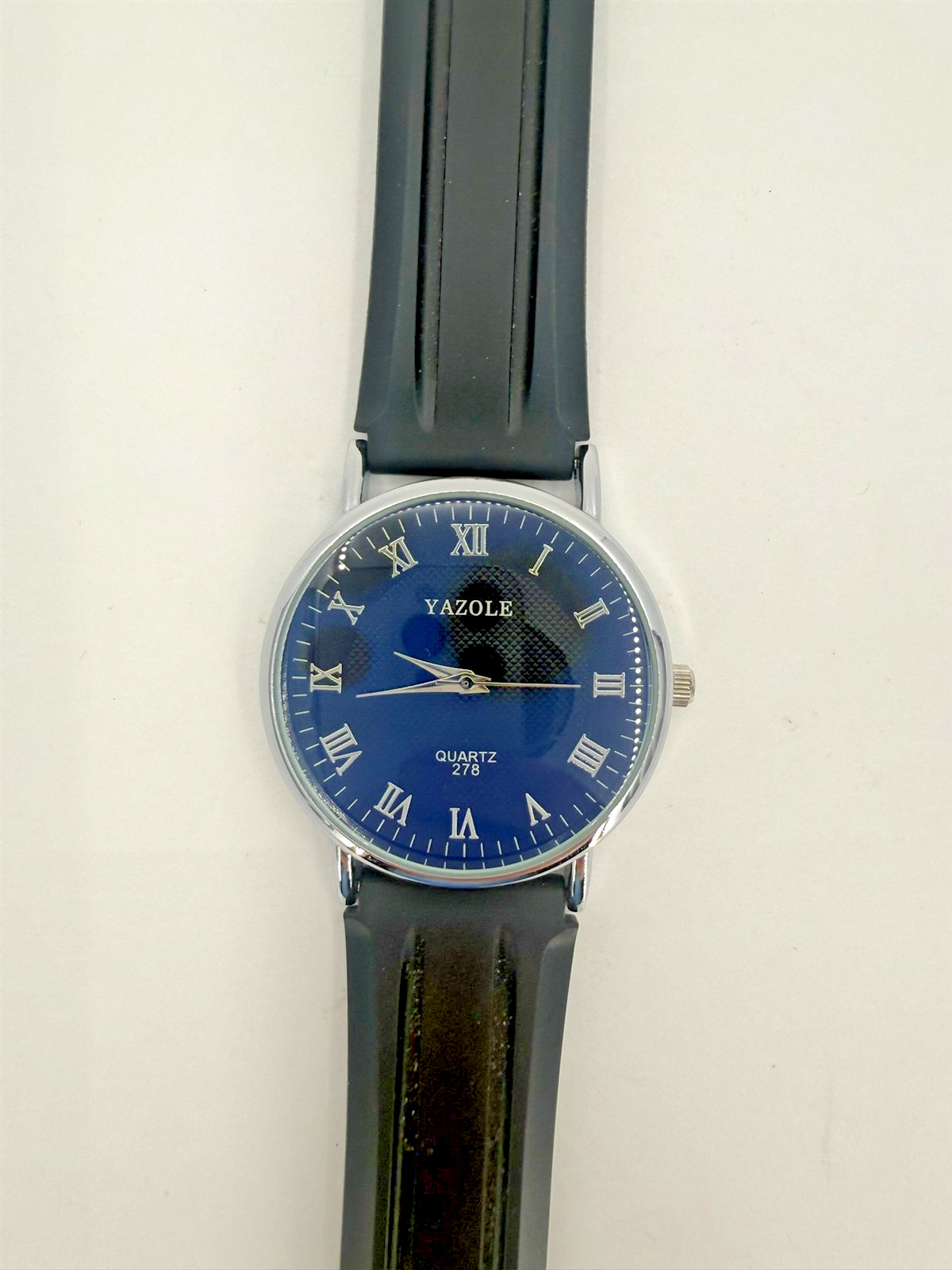 Yazole 278 Blue Roman Numeral Mens Watch Carbon Center Dial Black Rubber Strap