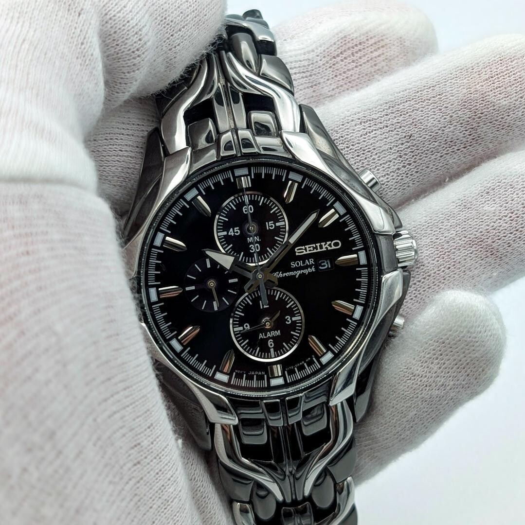 SEIKO Excelsior Solar Chronograph Black Dial V1720AK0 46.7mm Authenticated