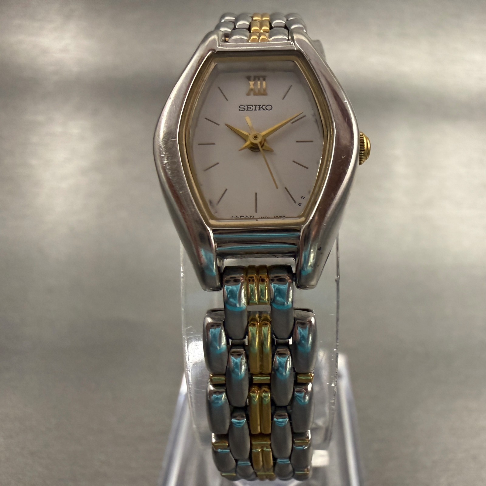 Seiko Watch Women 18mm White Dial Two Tone Oval 1N01-5C29 Vintage New Battery