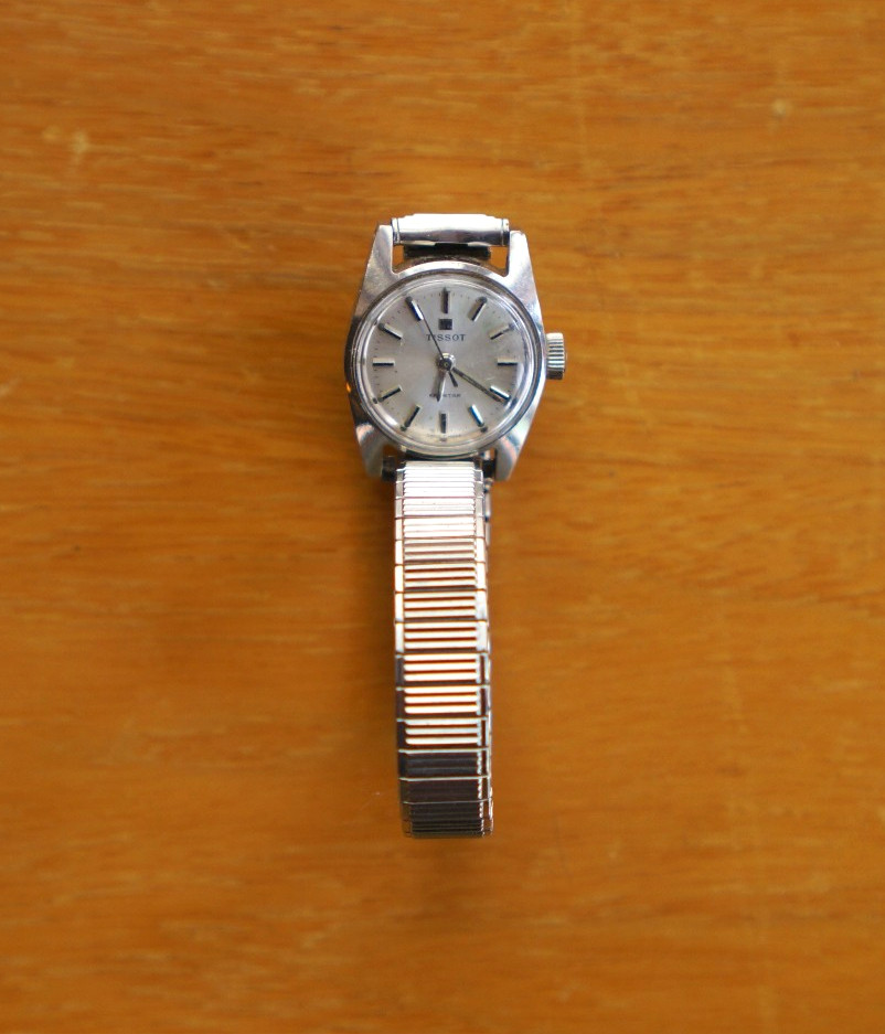 Tissot Ladies Sea Star (Swiss Made) Silver Analog Wristwatch ~ Good Condition