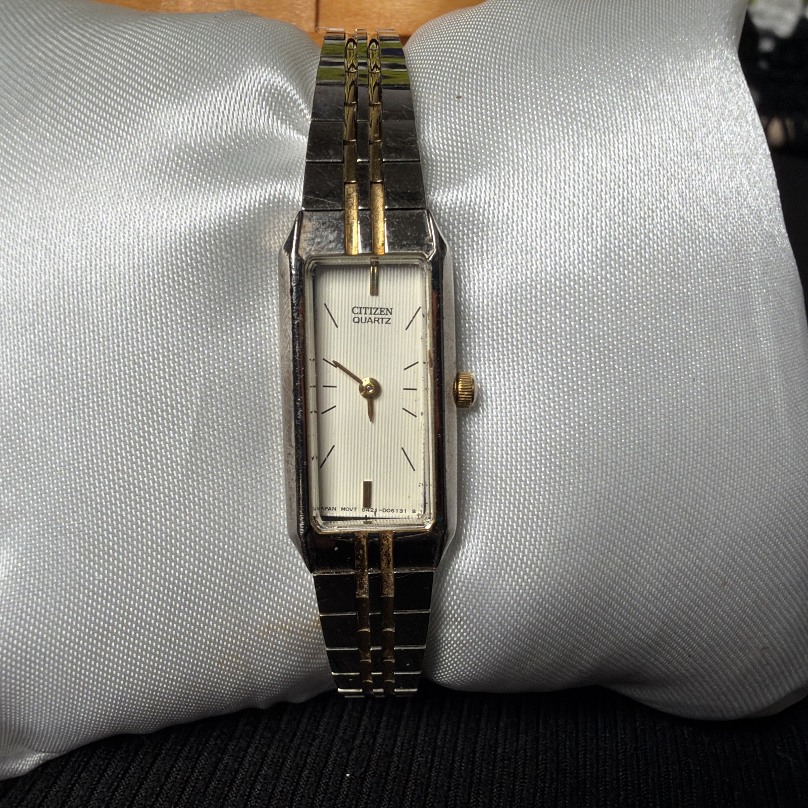 Citizen Quartz Ladies Watch Two-Tone Rectangular Tank Slim 5421-S91484 Japan
