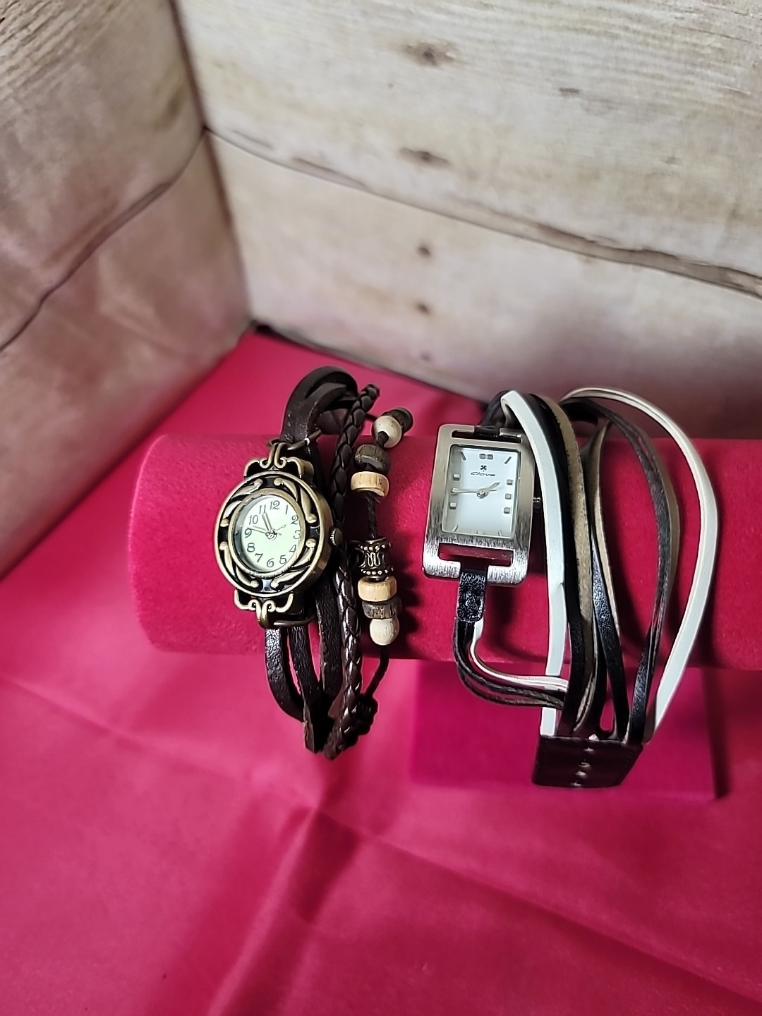 Lot of 2 Watches Works Very Cool Style 1 Clove Brand 1 Unknown