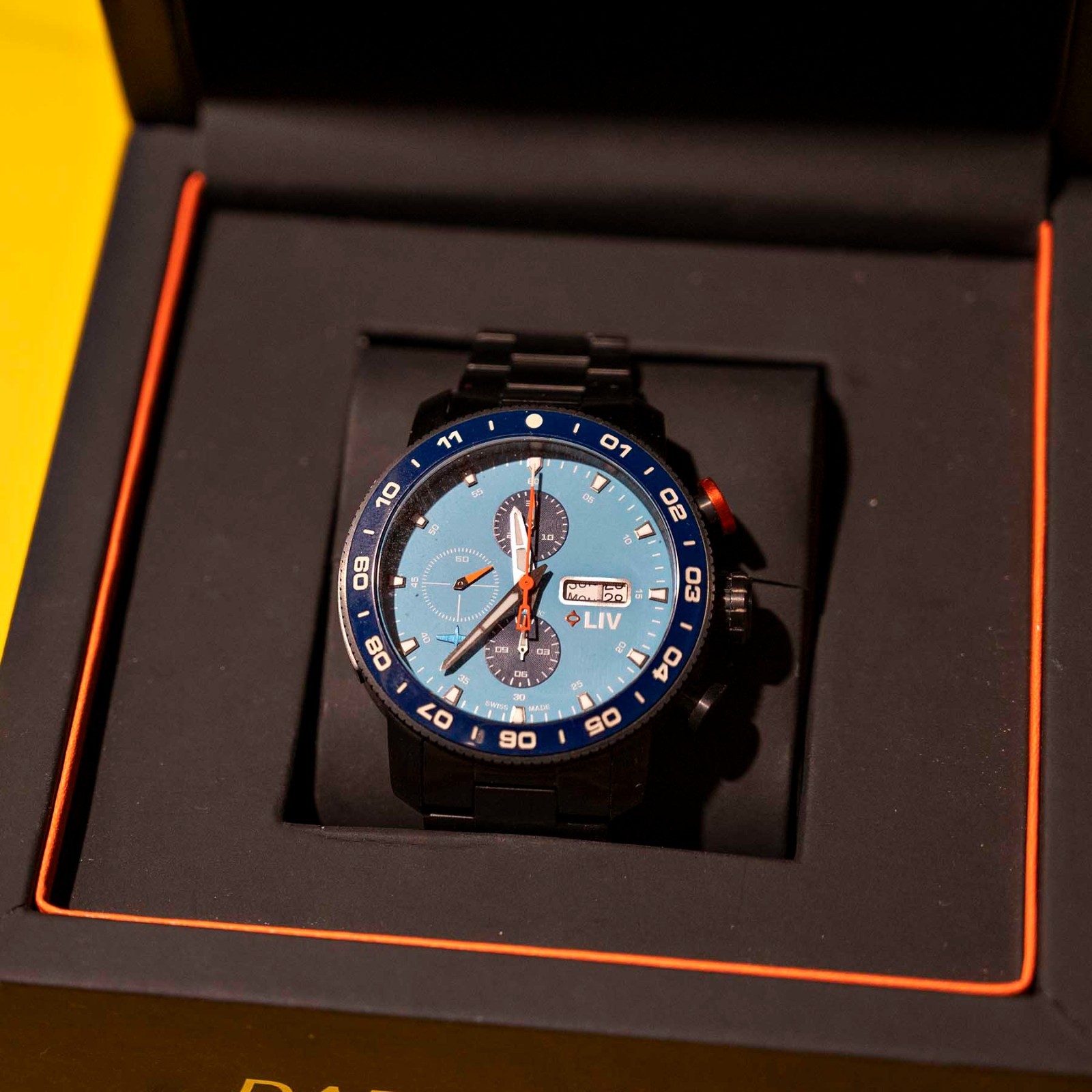 Men’s LIv Pilot Watch Large Titanium Cripes