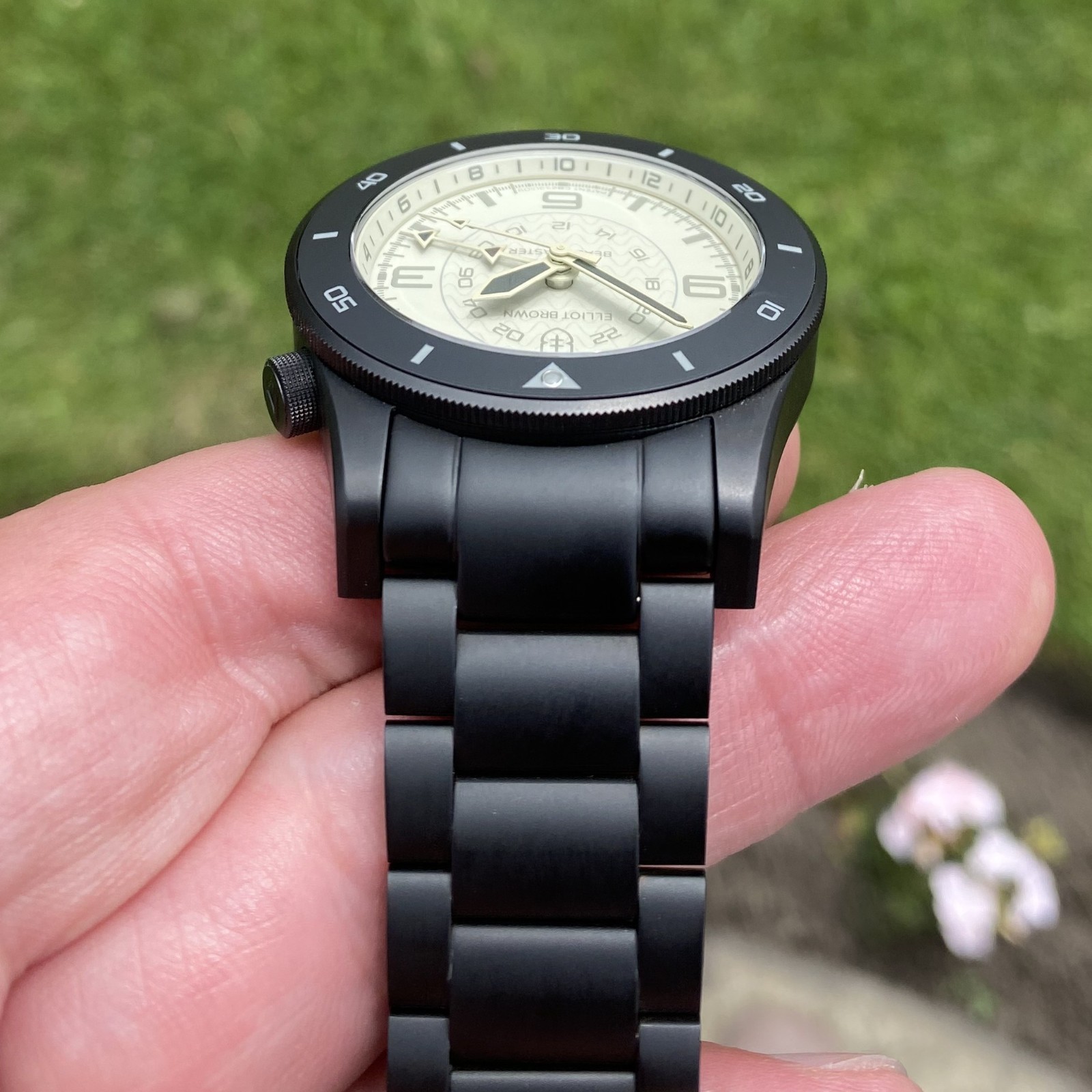 Elliot Brown Beachmaster Ghost Professional Black PVD Swiss Quartz Watch 40mm