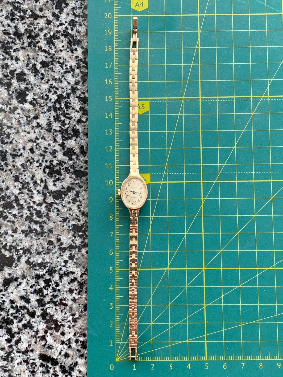 Chaika Watch Vintage Women’s Soviet USSR mechanical Wristwach Gold Plated Rare