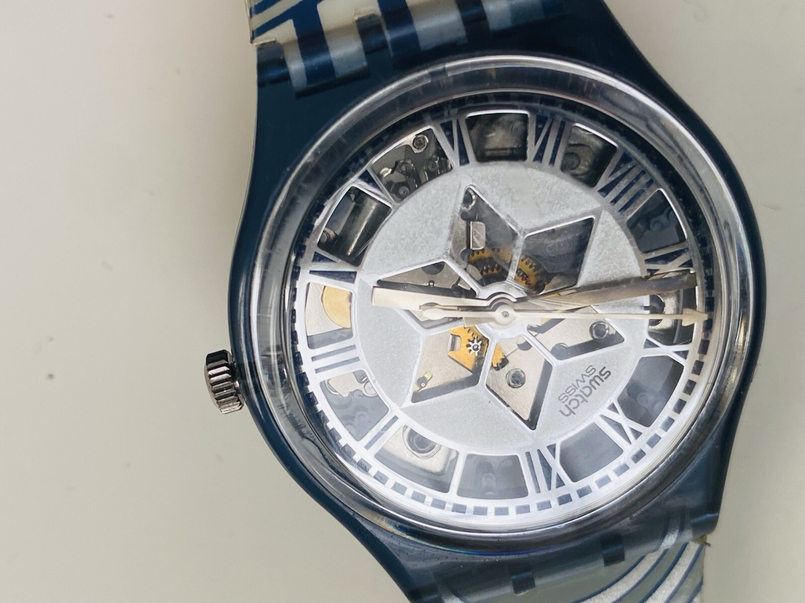 SWATCH DECOSCRAPER WATCH GP109U Boxed Blue White Swatch See Thru Mechanical