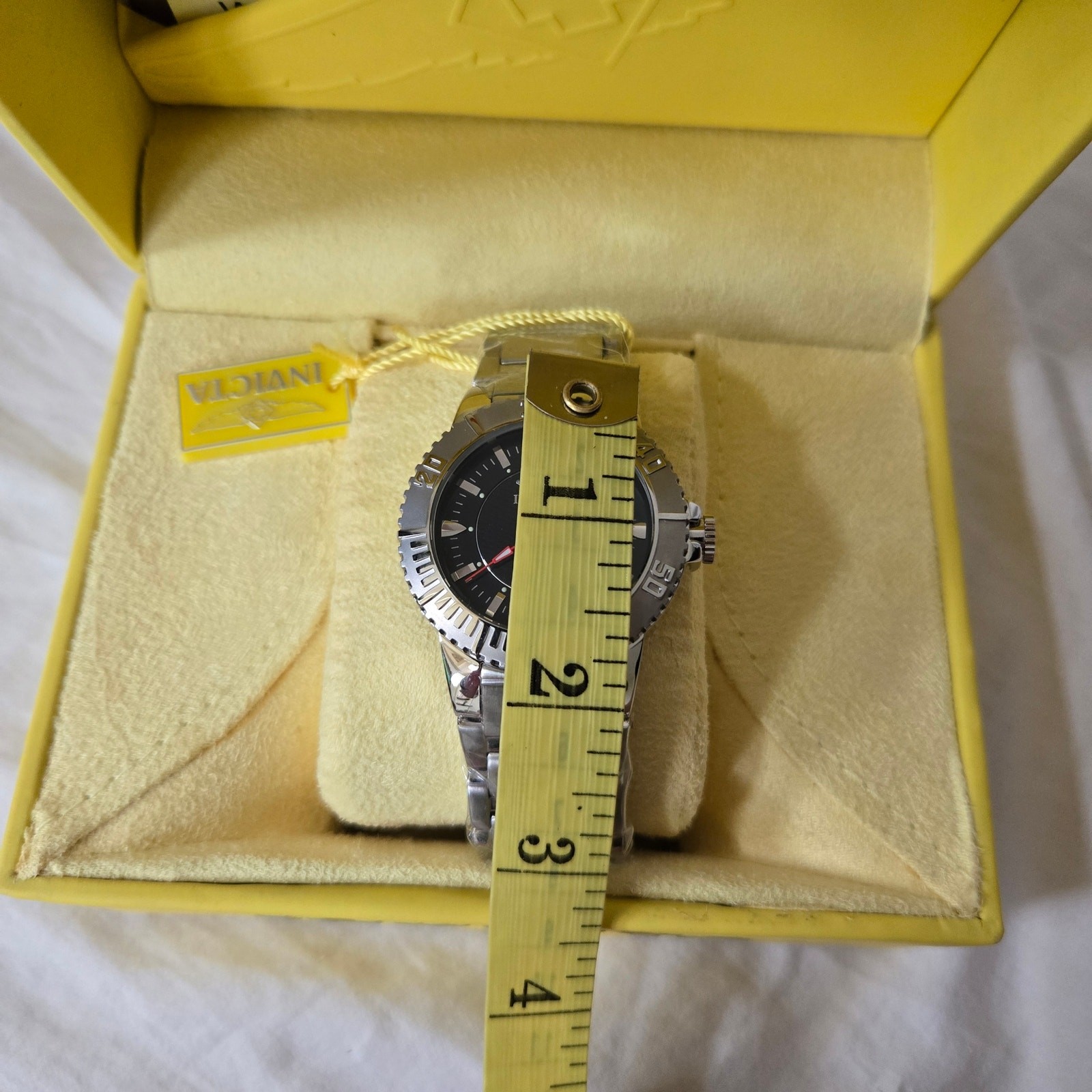 Invicta IN3352 Automatic Professional 660ft/200m Water Resistant Silver/Black