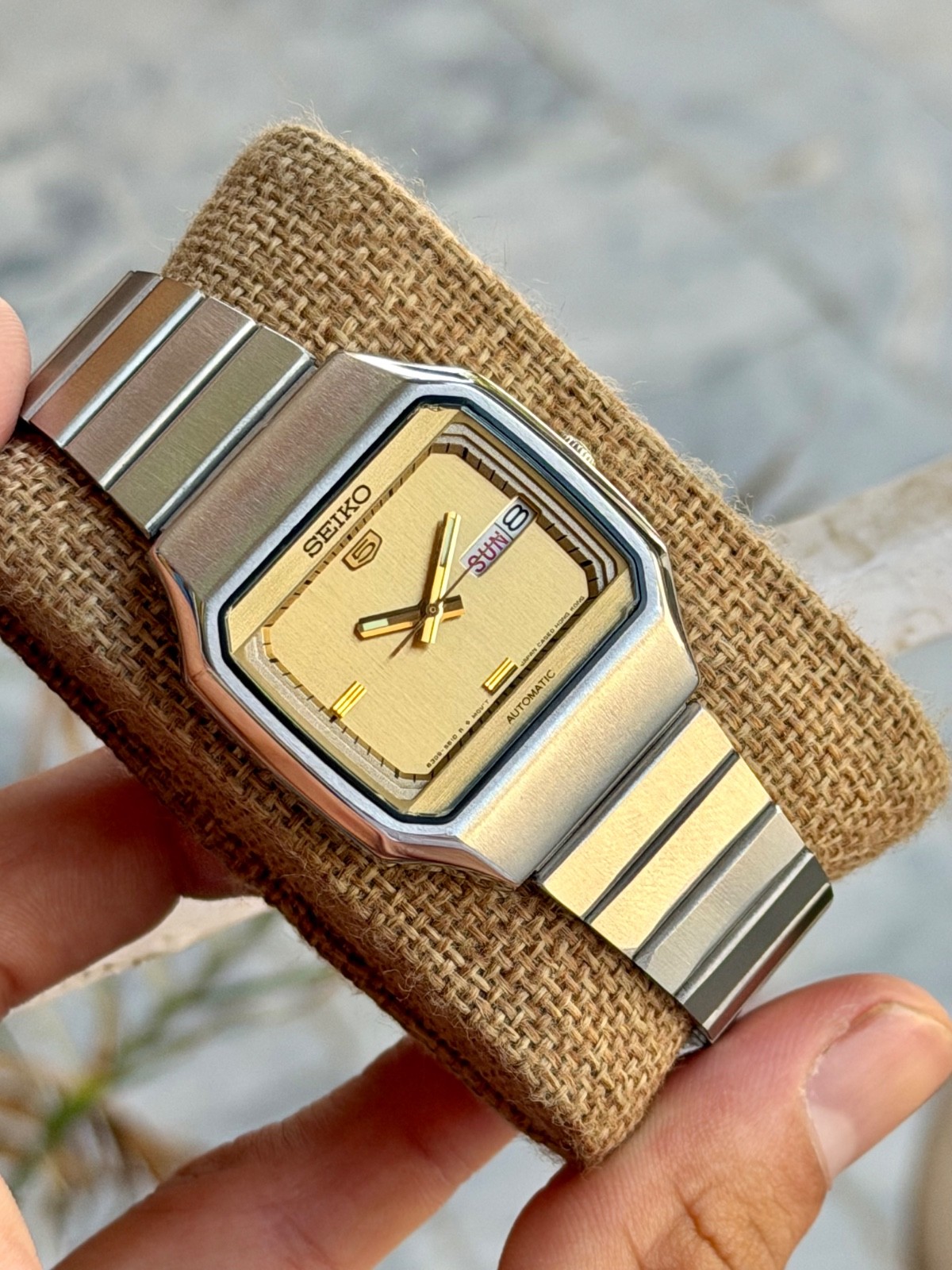 Vintage Seiko 5 6309-5640 Automatic Men’s Watch Gold Dial Day Date Square Japan