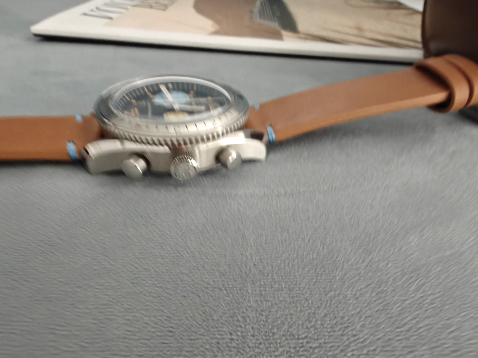 Crafter Blue Bon Voyage Macaroon Chronograph Full Package Never Worn Strap USED
