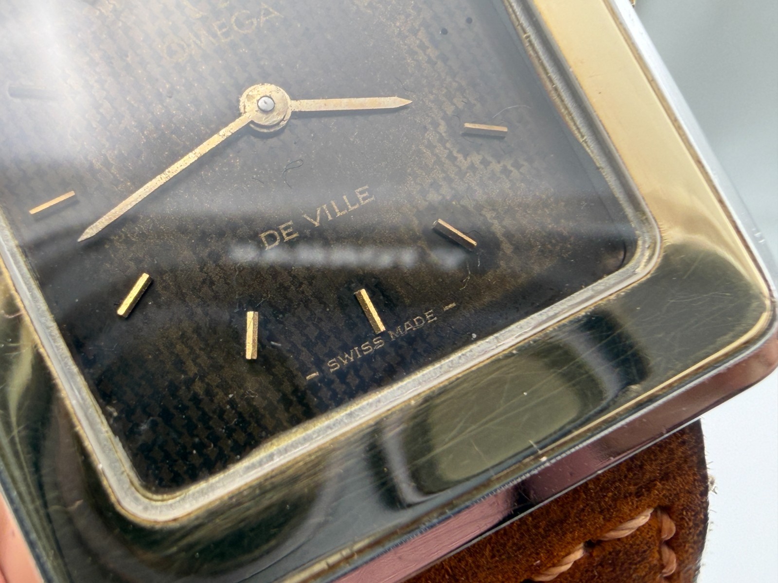 Vintage OMEGA De Ville Tank 511.0512 Steel & Gold Cal Ω 625 Manual Wind – 27 mm