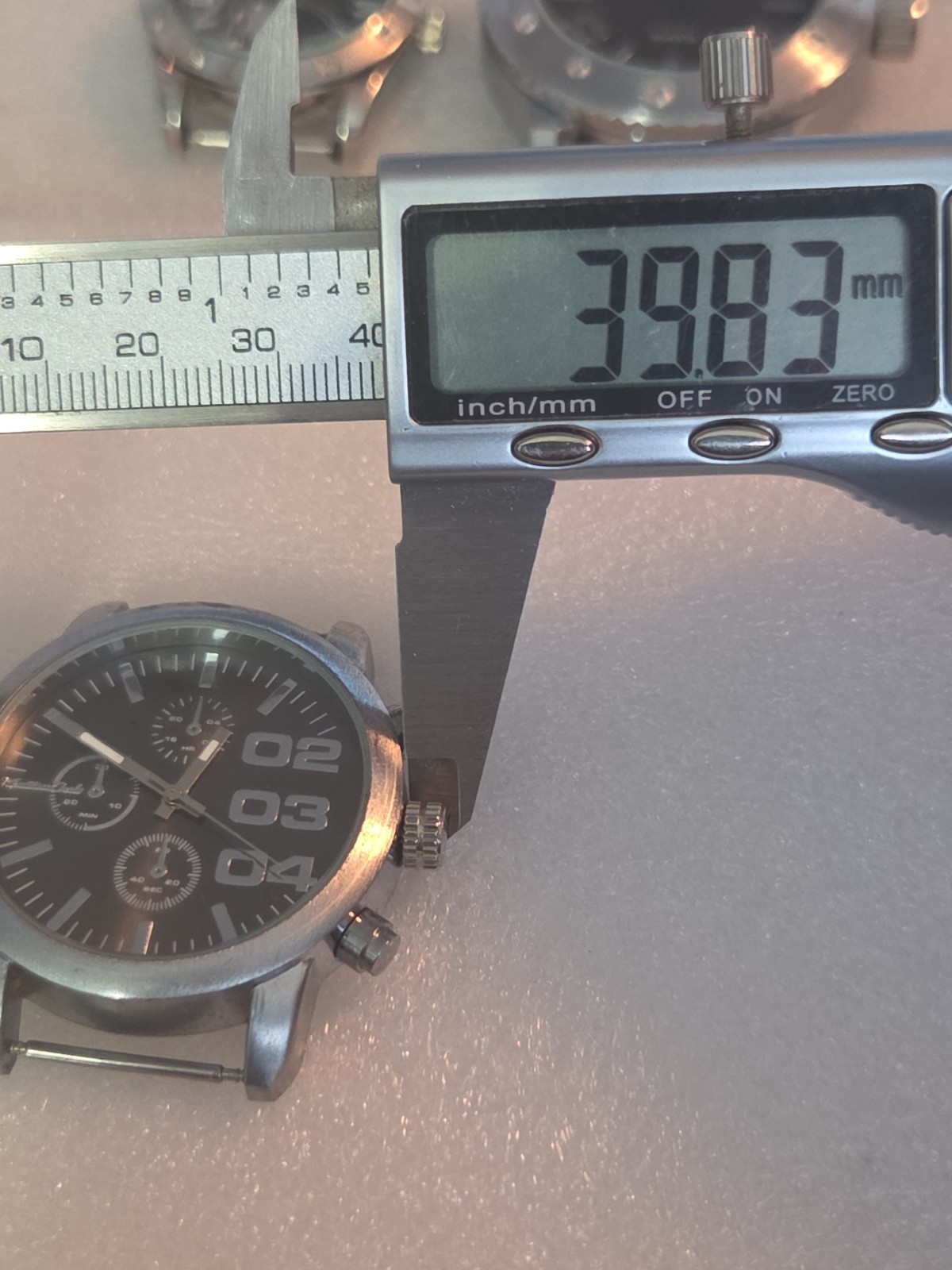 3 Montres Carlo Men’s Watches. Silver Tone. No Bands. Never Worn. New Batteries.