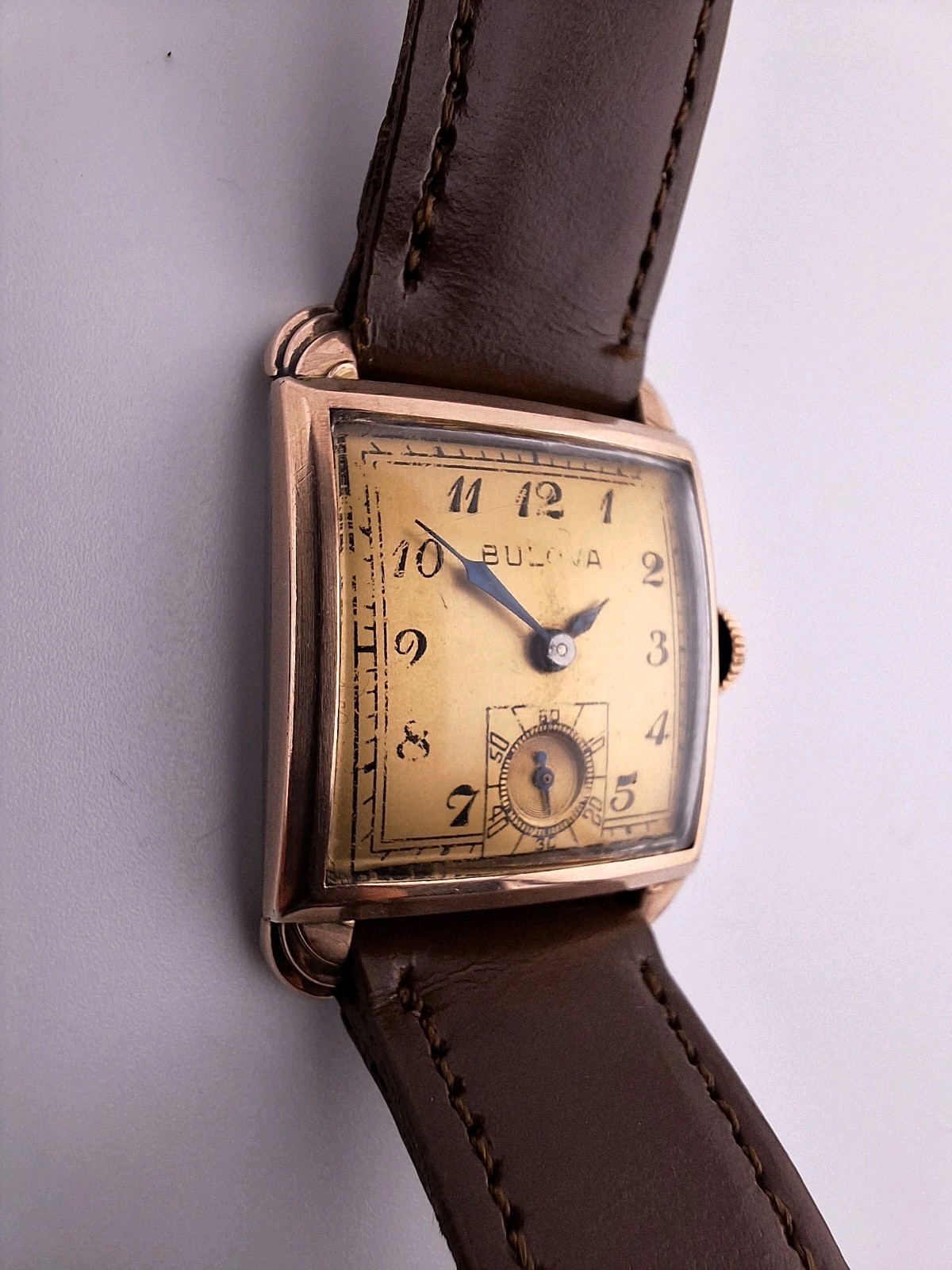 Mens Bulova 14k 17J 1944 Rose “Unknown” Vintage Antique Runs Deco Pink